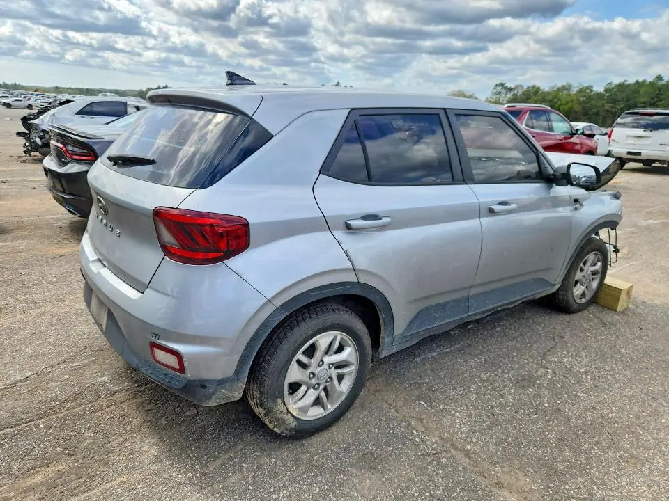 2021 HYUNDAI VENUE SE  