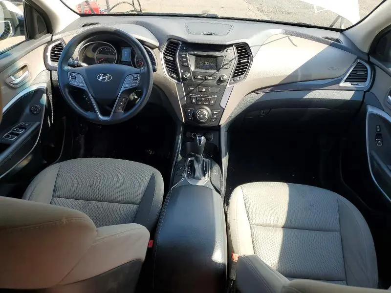 2016 HYUNDAI SANTA FE SE  