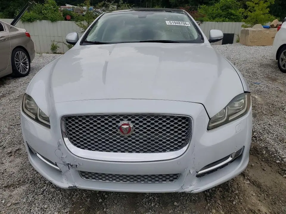 2017 JAGUAR XJL PORTFOLIO  