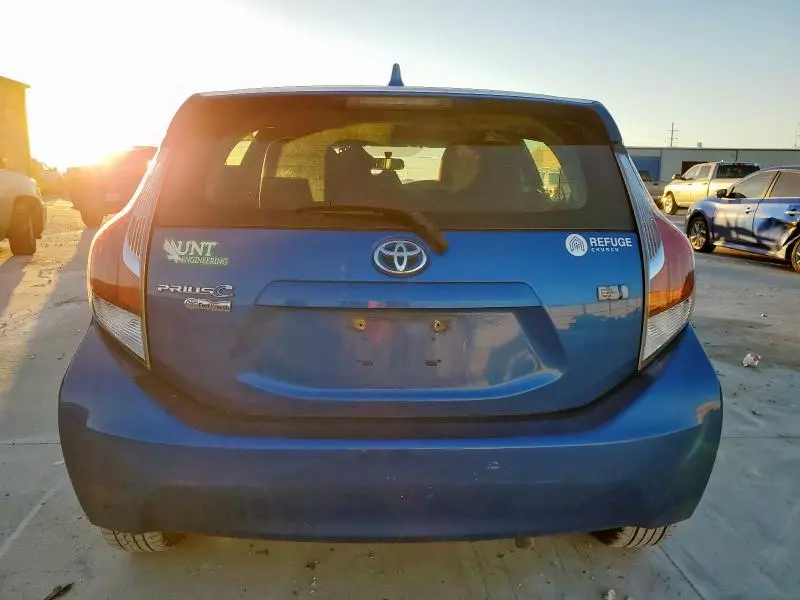 2015 TOYOTA PRIUS C   