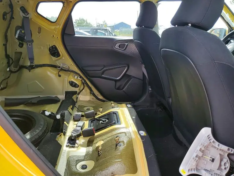 2020 KIA SOUL S  