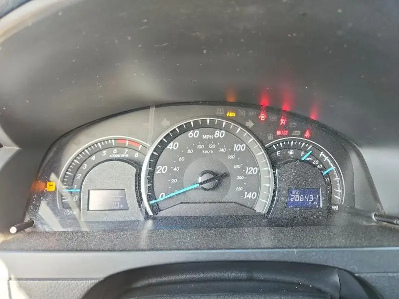 2012 TOYOTA CAMRY LE  