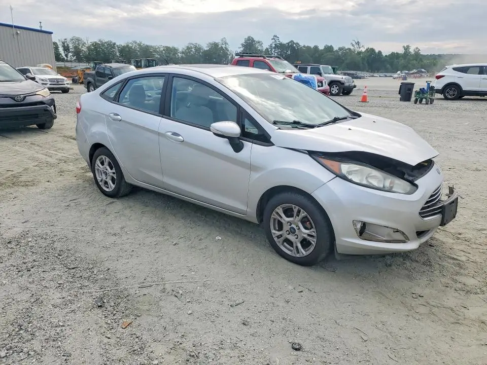2016 FORD FIESTA SE  