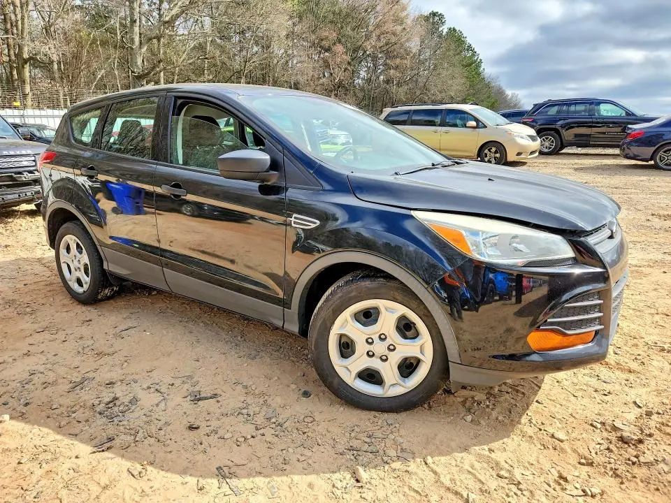 2016 FORD ESCAPE S  