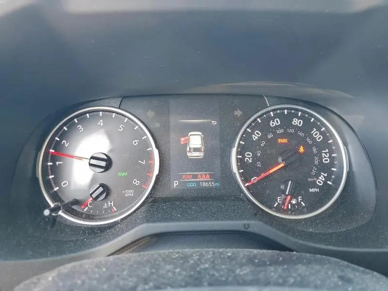 2022 TOYOTA RAV4 XLE  