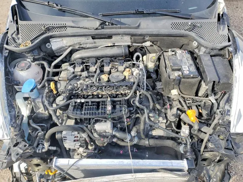 2019 VOLKSWAGEN BEETLE S  