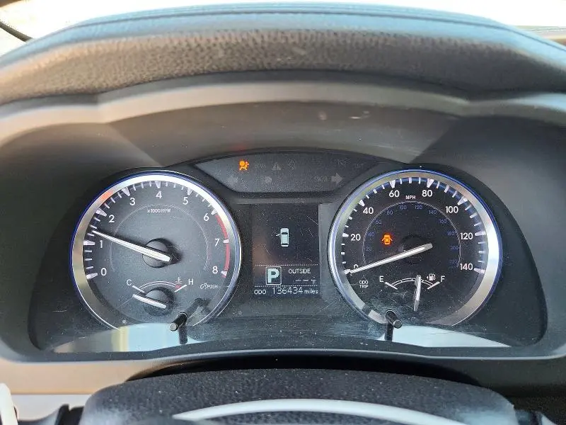 2014 TOYOTA HIGHLANDER LE  