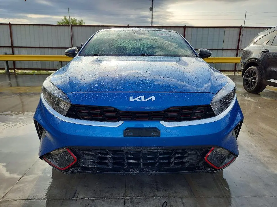 2022 KIA FORTE GT LINE  