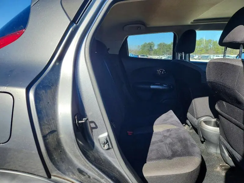 2013 NISSAN JUKE S  