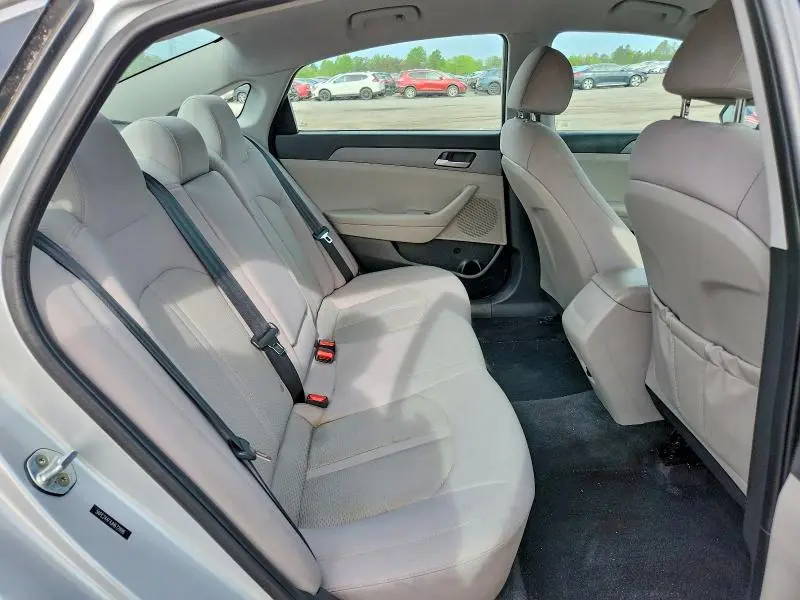 2018 HYUNDAI SONATA SE  