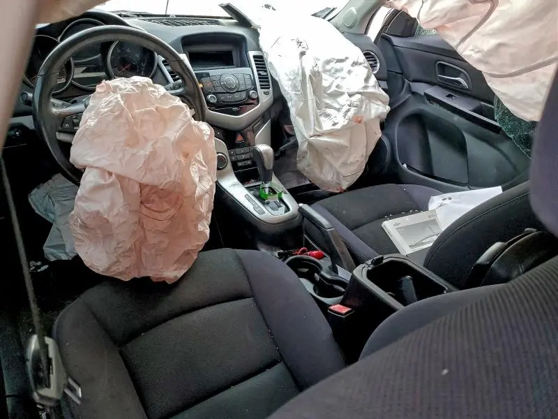 2013 CHEVROLET CRUZE LT  