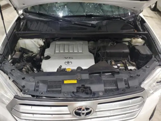 2011 TOYOTA HIGHLANDER BASE  