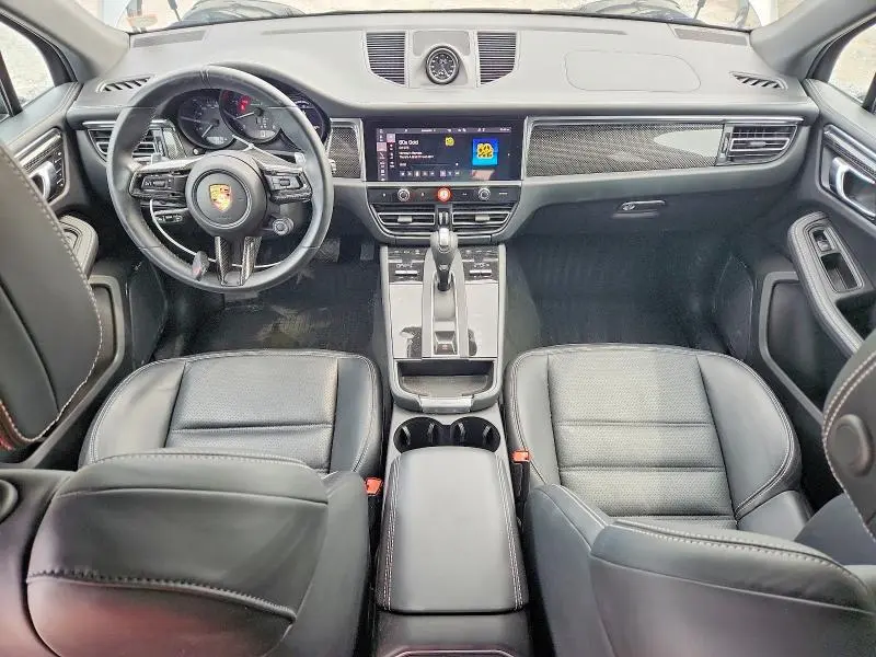 2023 PORSCHE MACAN BASE  