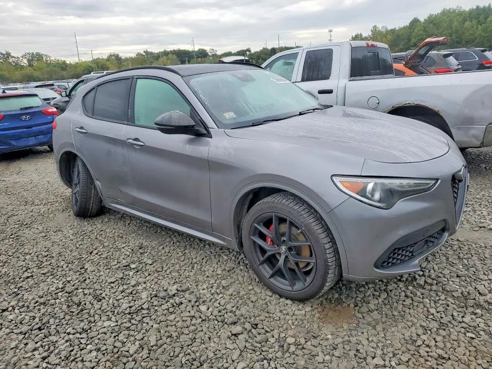 2021 ALFA ROMEO STELVIO TI  