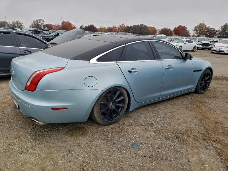 2012 JAGUAR XJ   