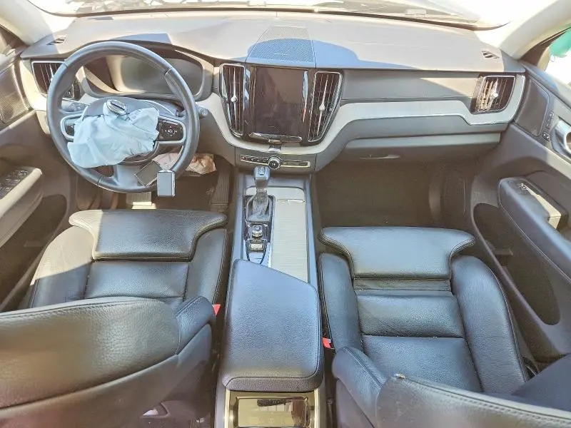 2020 VOLVO XC60 T5 INSCRIPTION  
