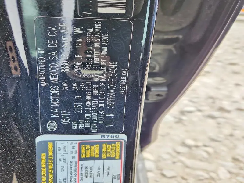 2017 KIA FORTE LX  