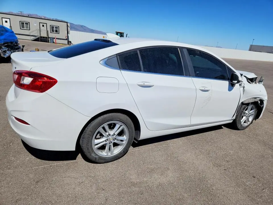 2016 CHEVROLET CRUZE LT  