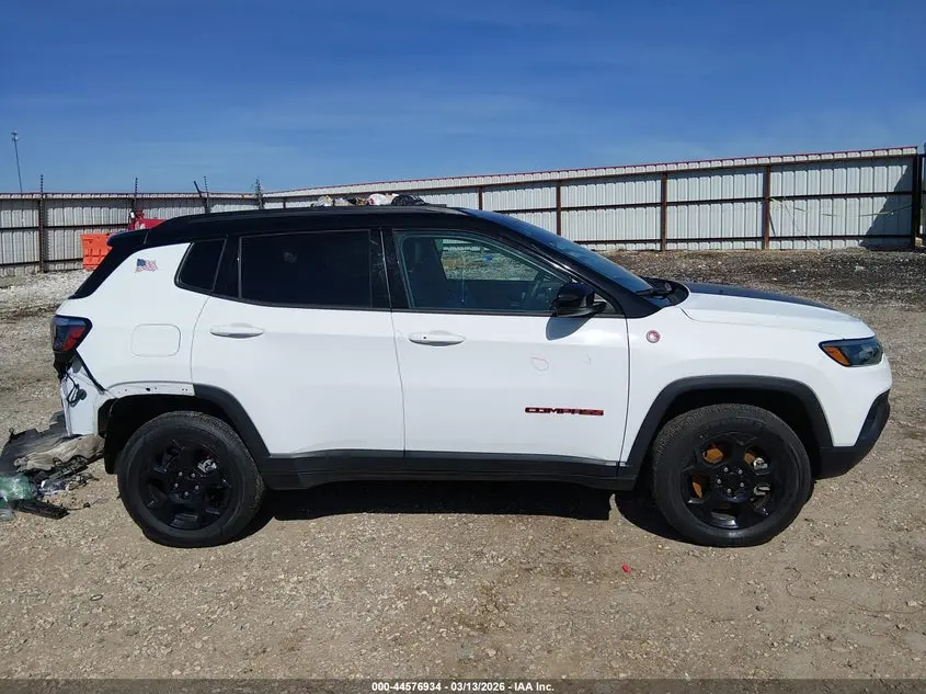 2024 JEEP COMPASS TRAILHAWK 4X4