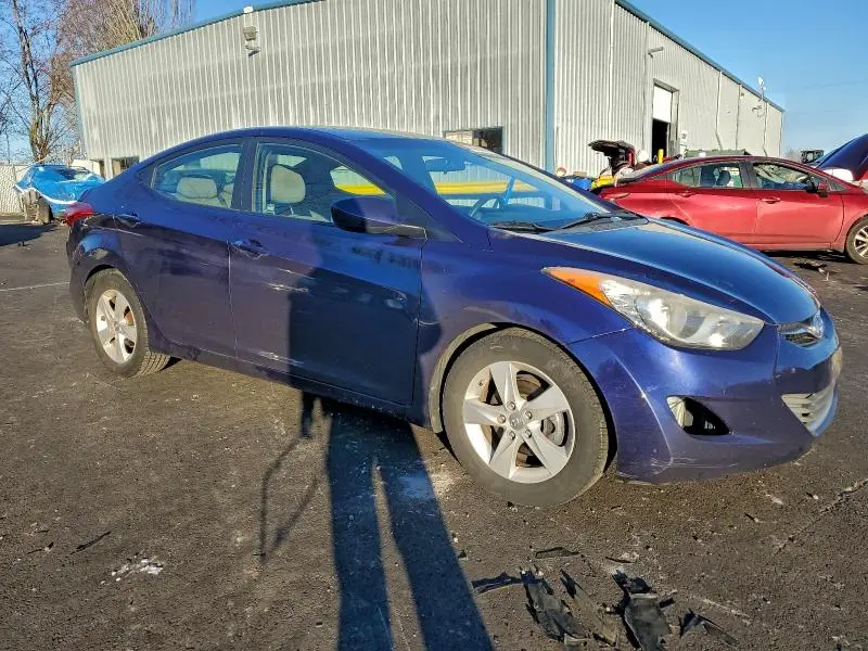 2013 HYUNDAI ELANTRA   