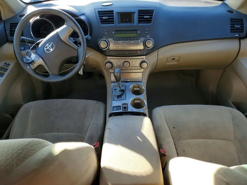 2010 TOYOTA HIGHLANDER   