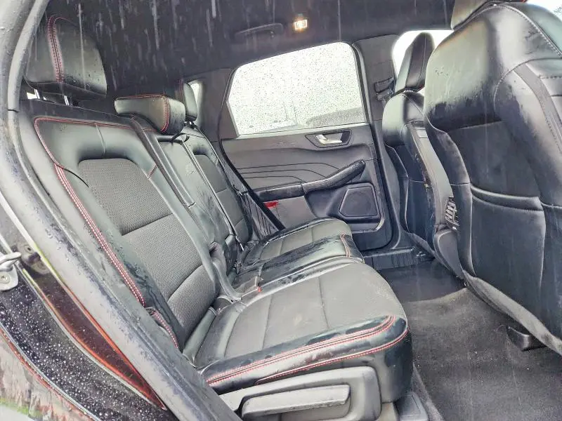 2024 FORD ESCAPE ST LINE  