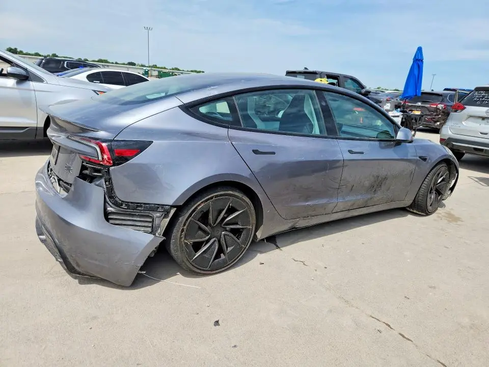 2024 TESLA MODEL 3   