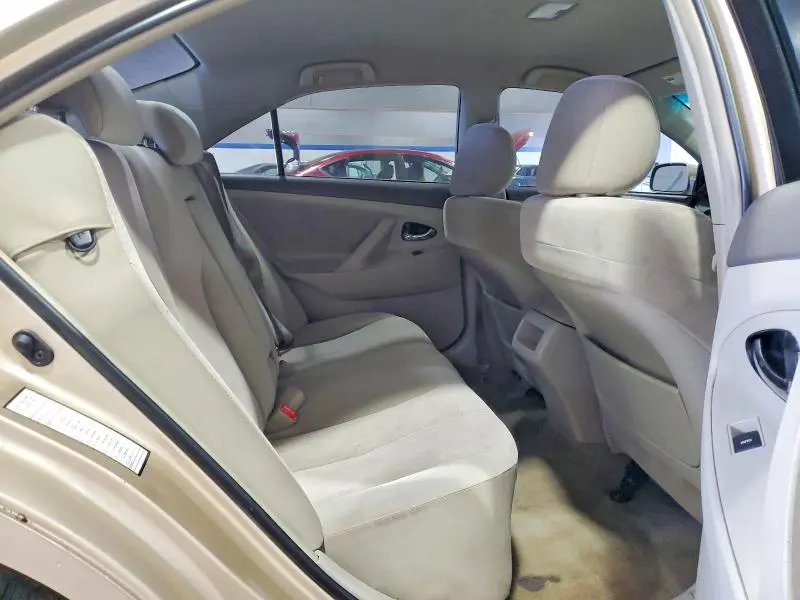 2011 TOYOTA CAMRY LE  