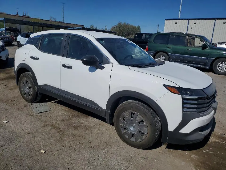 2025 NISSAN KICKS S  