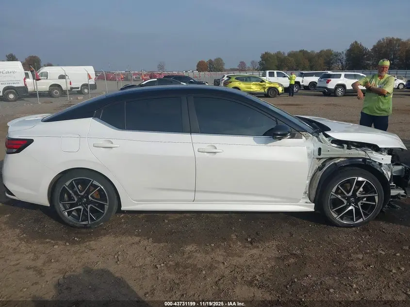 2024 NISSAN SENTRA SR XTRONIC CVT