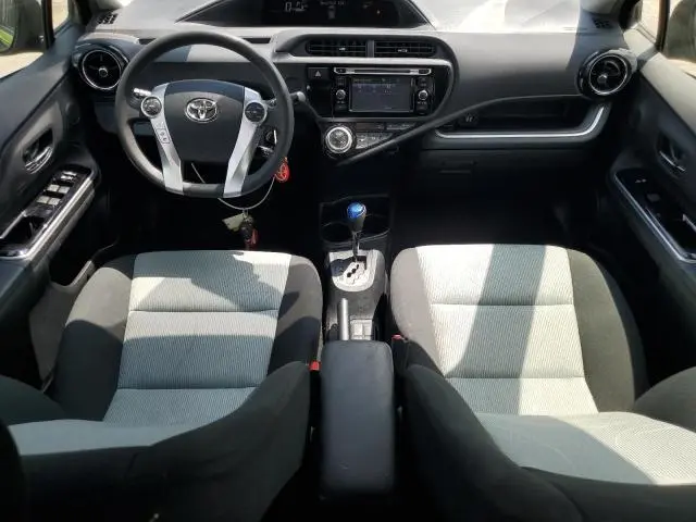 2016 TOYOTA PRIUS C   