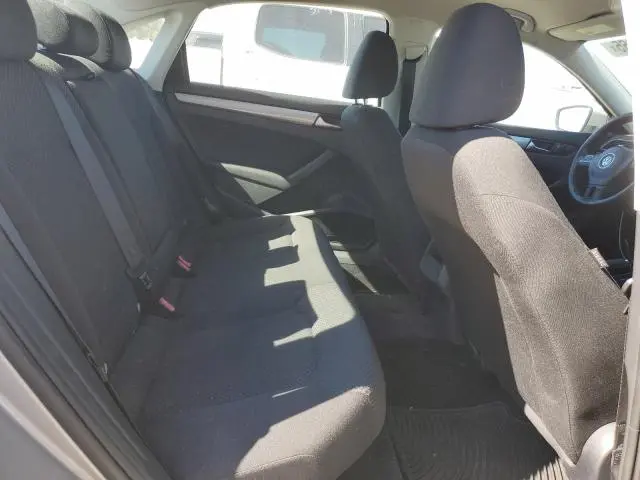 2014 VOLKSWAGEN PASSAT S  