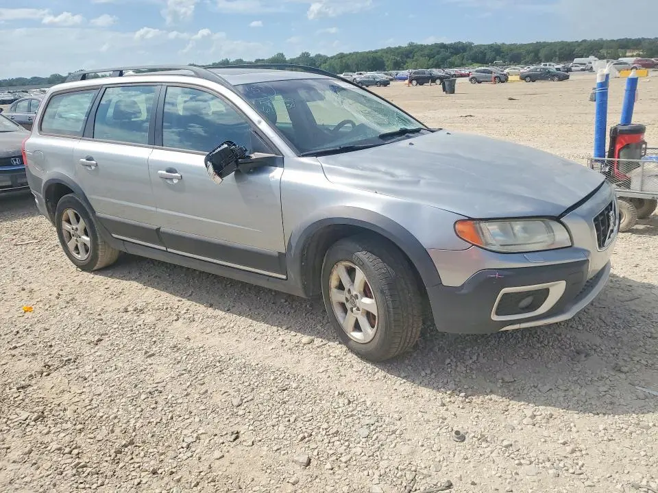 2011 VOLVO XC70 3.2  