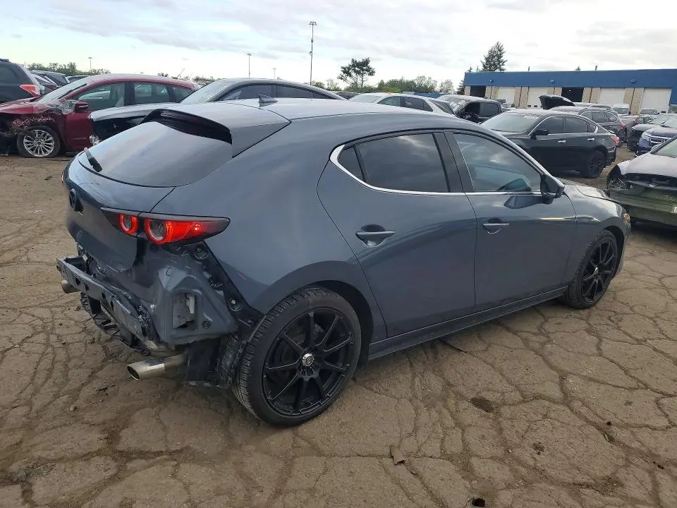 2020 MAZDA 3 PREMIUM  