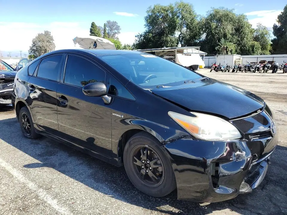 2013 TOYOTA PRIUS   