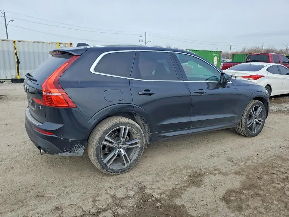 2019 VOLVO XC60 T5  
