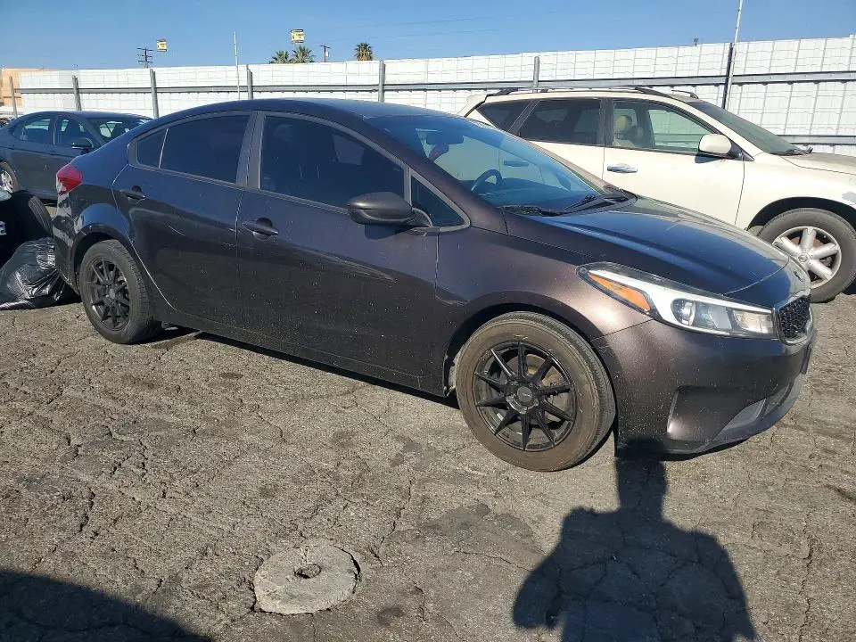 2018 KIA FORTE LX  