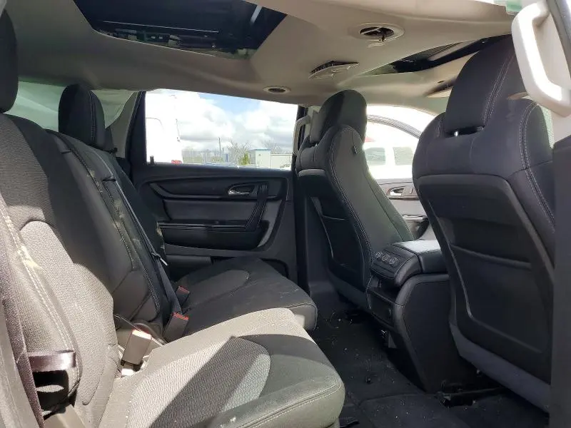 2014 CHEVROLET TRAVERSE LT  