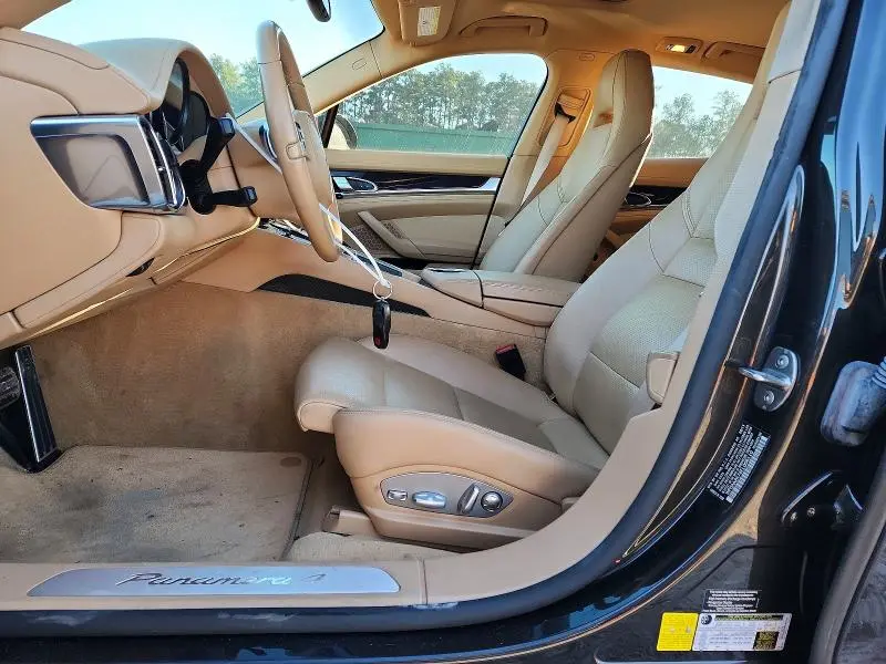 2014 PORSCHE PANAMERA 2  
