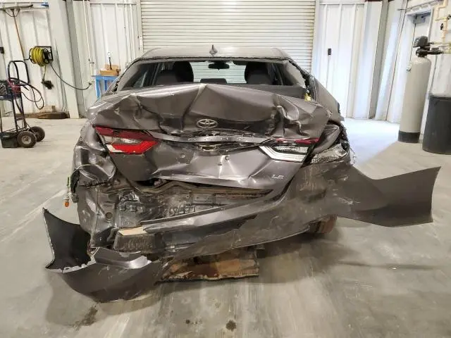 2022 TOYOTA CAMRY LE  