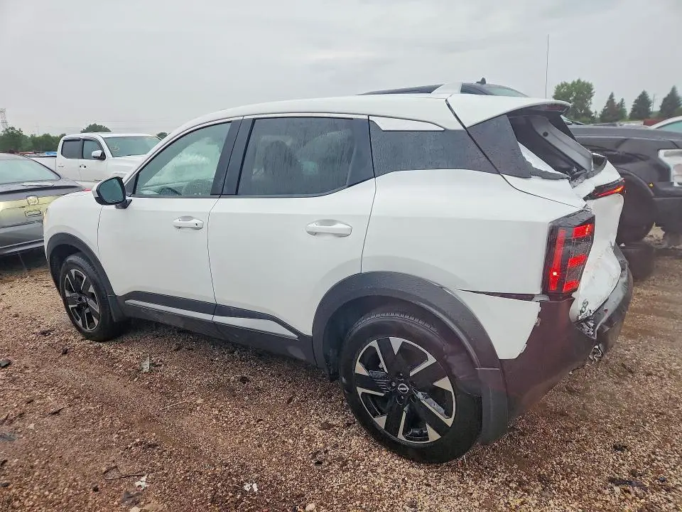 2025 NISSAN KICKS SV  