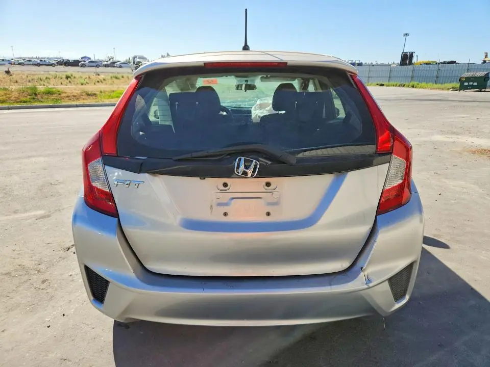 2016 HONDA FIT LX  