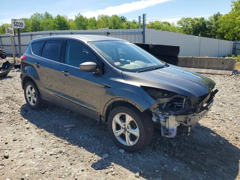 2015 FORD ESCAPE SE  
