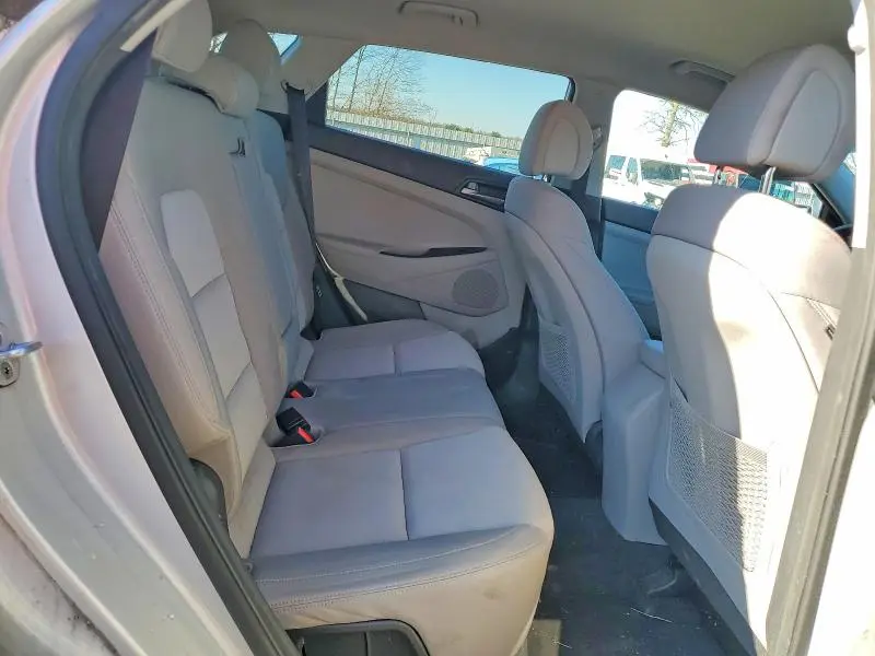 2016 HYUNDAI TUCSON SPORT  