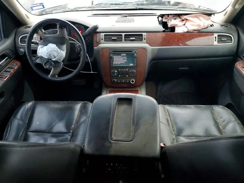 2011 CHEVROLET TAHOE C1500 LTZ  