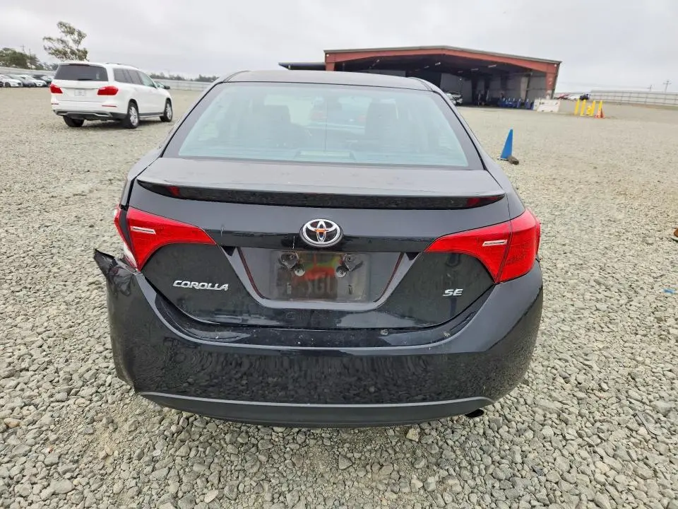 2017 TOYOTA COROLLA SE  