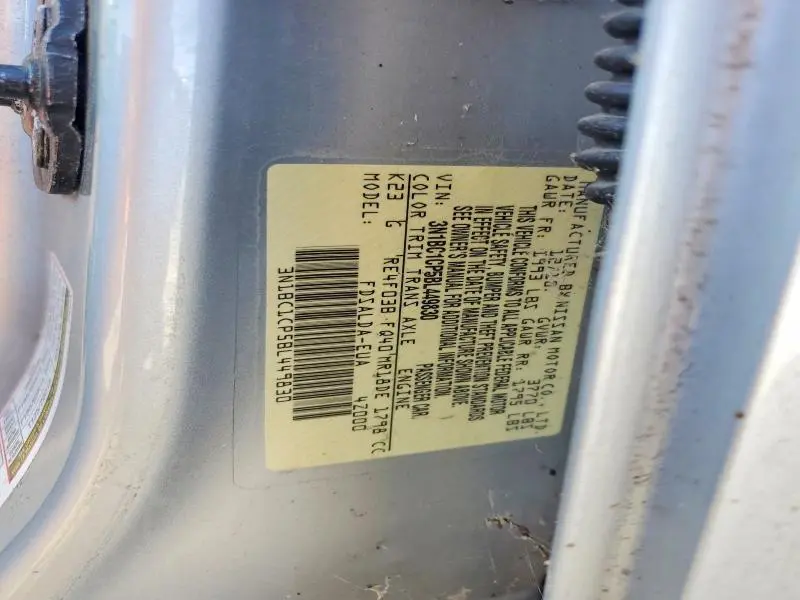2011 NISSAN VERSA 1.8 S  