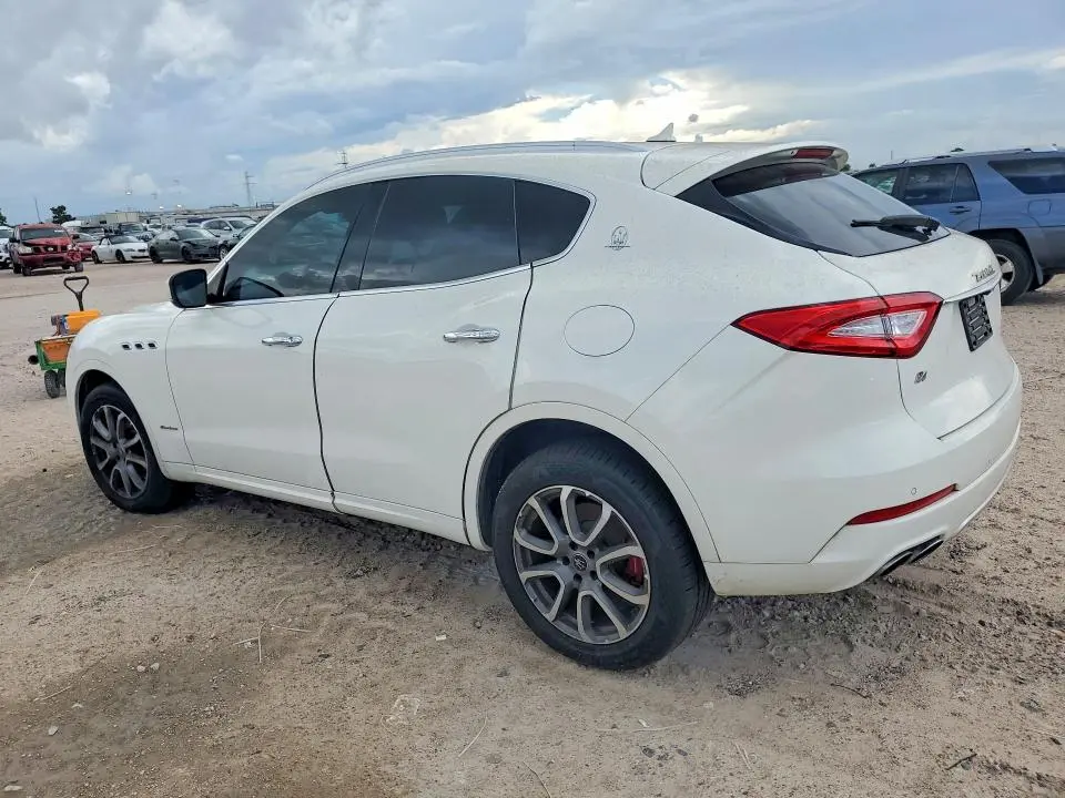 2019 MASERATI LEVANTE LUXURY  