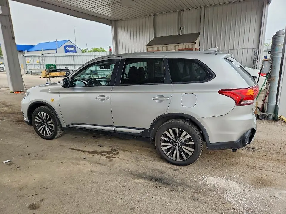 2020 MITSUBISHI OUTLANDER SE  
