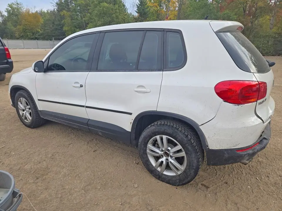 2013 VOLKSWAGEN TIGUAN   